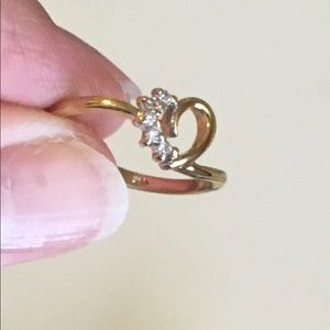 New Genuine Diamonds Ring